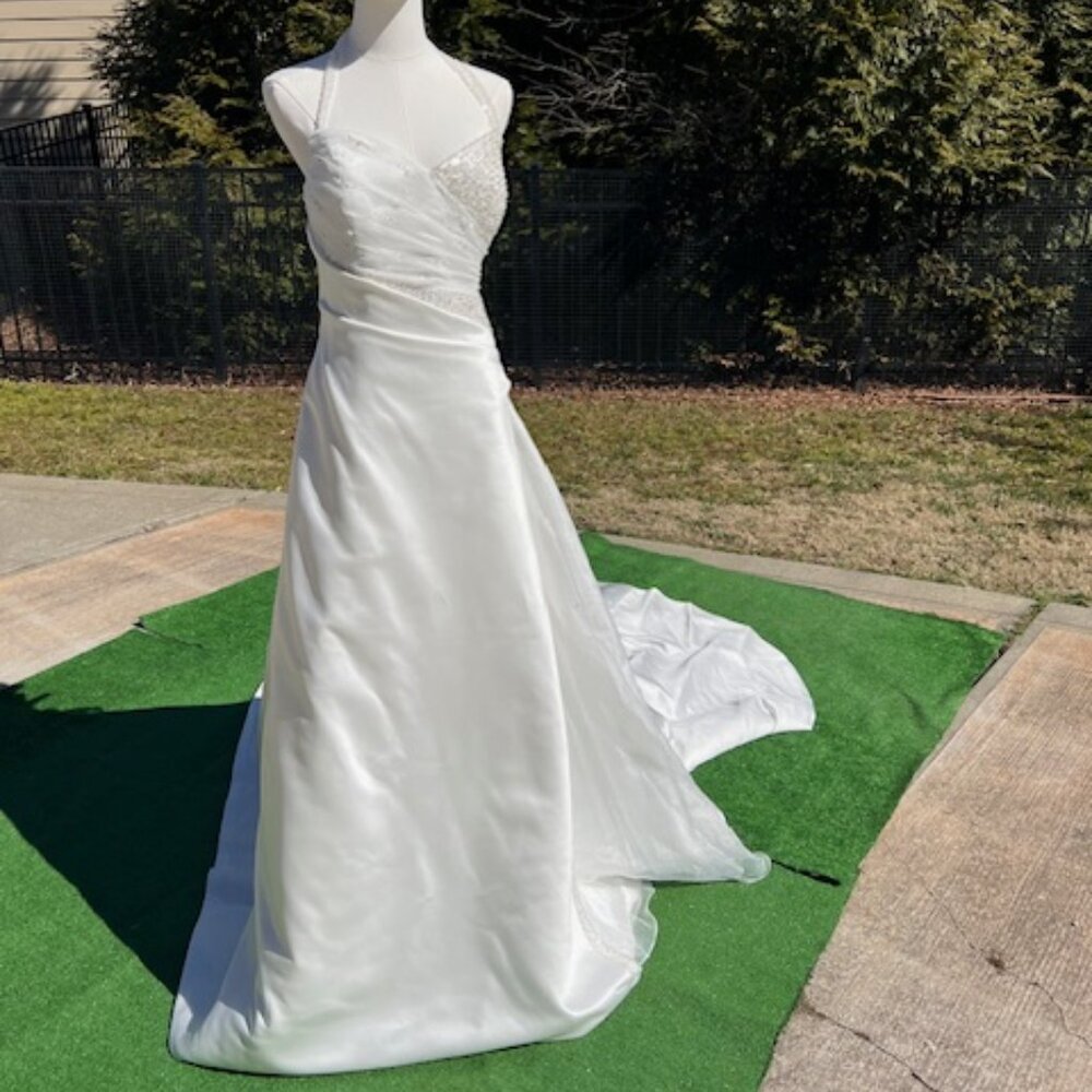 NWT Maggie Sottero Satin/Organza Diamond White Size 16
